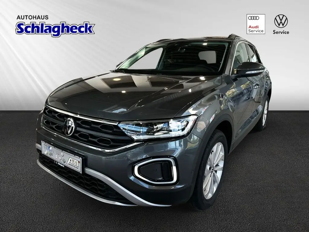 Photo 1 : Volkswagen T-roc 2024 Petrol