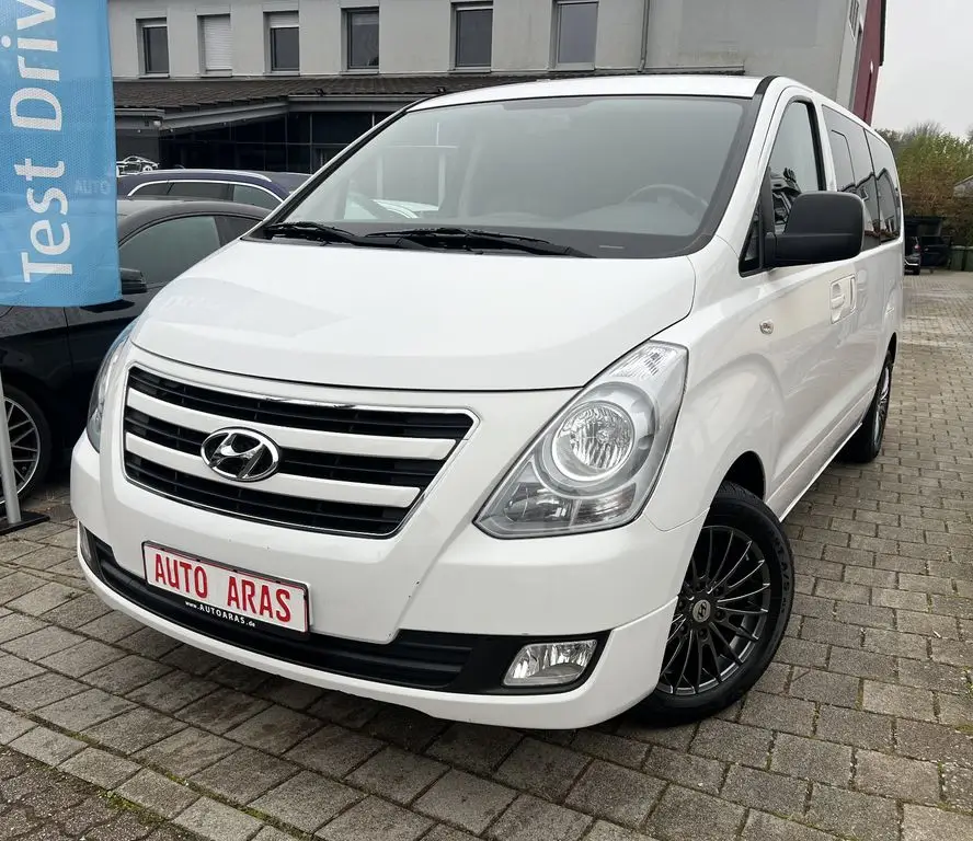 Photo 1 : Hyundai H-1 2017 Diesel