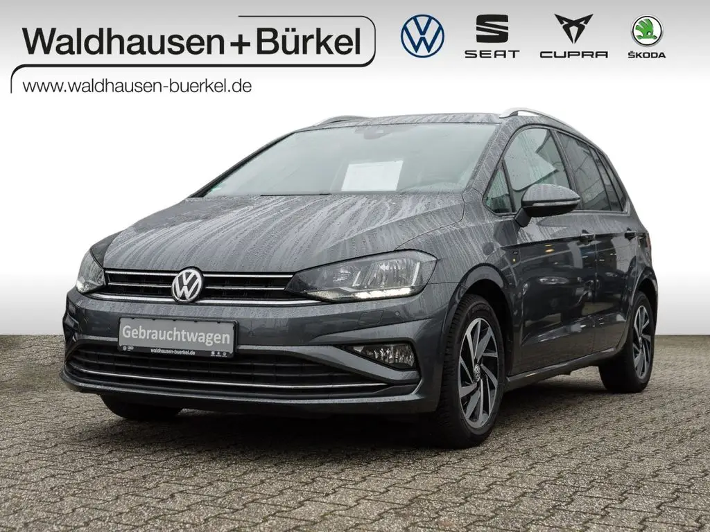 Photo 1 : Volkswagen Golf 2018 Essence