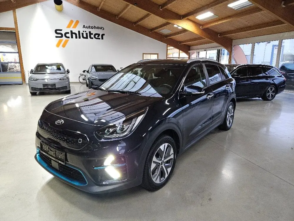 Photo 1 : Kia Niro 2021 Non renseigné