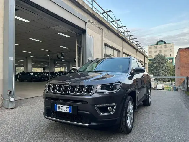 Photo 1 : Jeep Compass 2021 Petrol