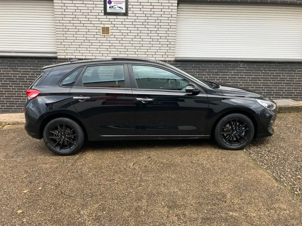 Photo 1 : Hyundai I30 2018 Petrol