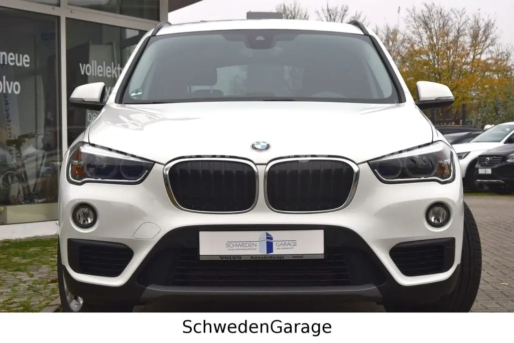 Photo 1 : Bmw X1 2017 Petrol