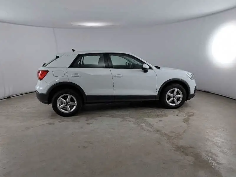 Photo 1 : Audi Q2 2020 Diesel