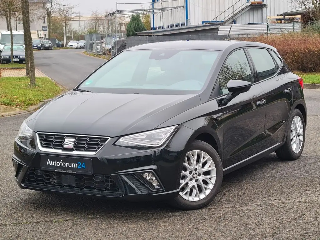 Photo 1 : Seat Ibiza 2023 Petrol