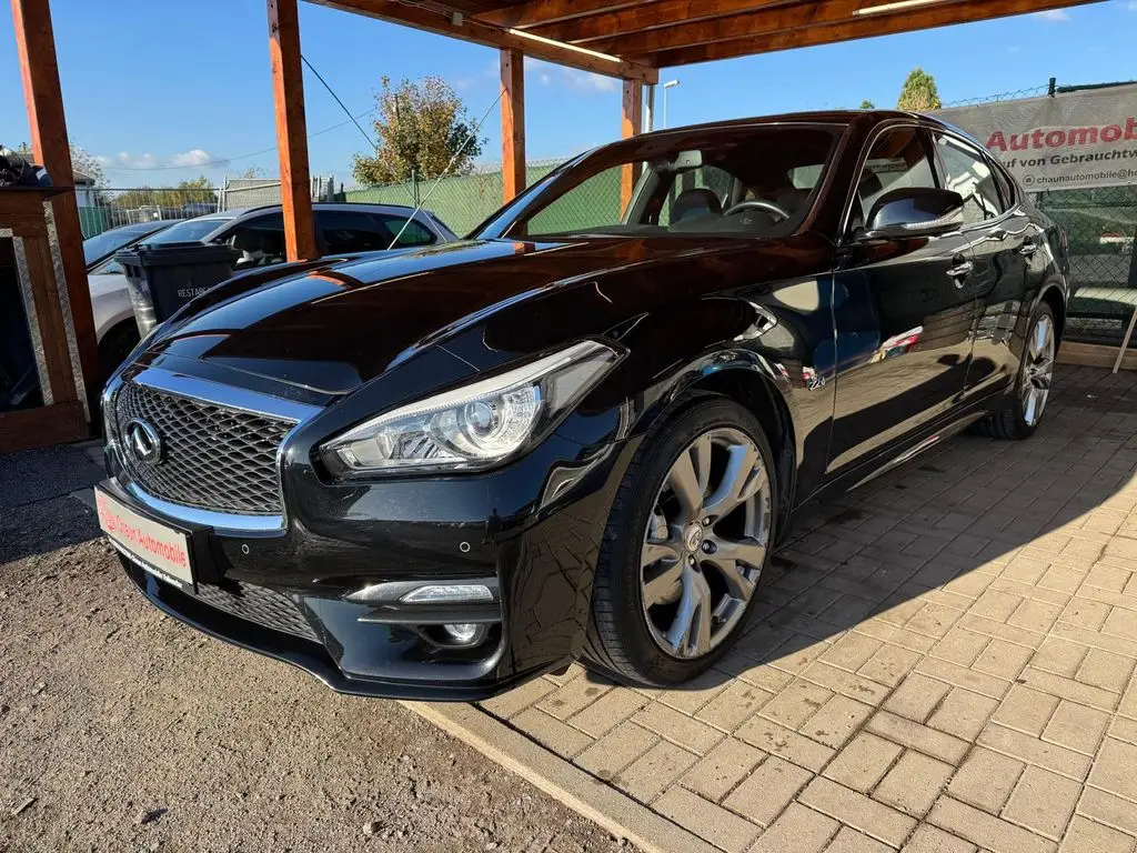 Photo 1 : Infiniti Q70 2016 Diesel