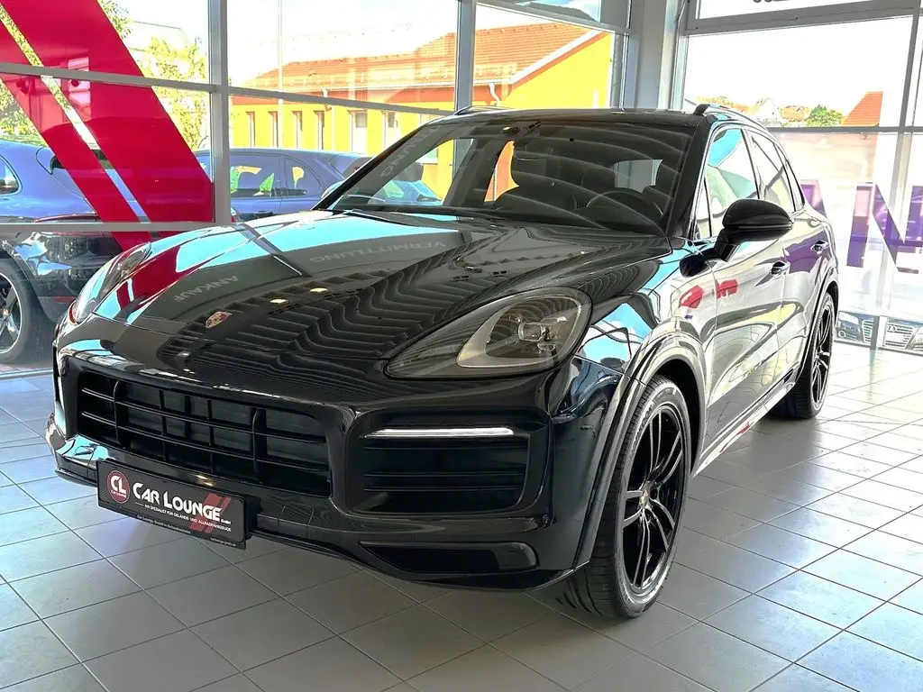 Photo 1 : Porsche Cayenne 2019 Essence