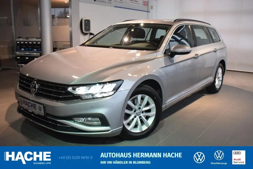 Photo 1 : Volkswagen Passat 2020 Essence