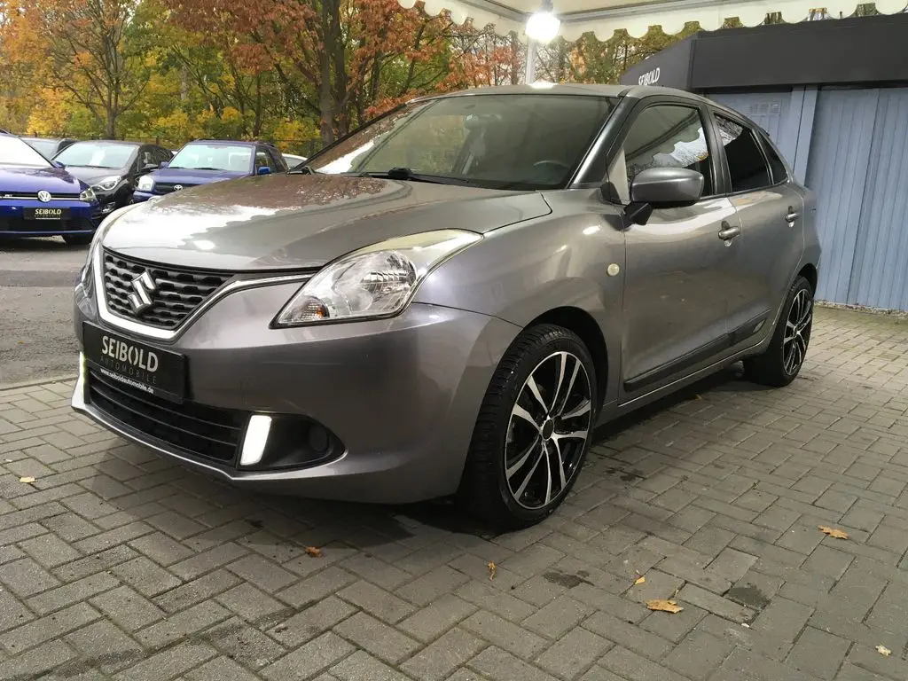 Photo 1 : Suzuki Baleno 2017 Petrol