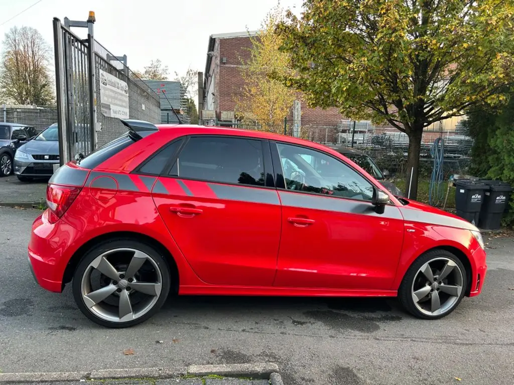 Photo 1 : Audi A1 2015 Petrol