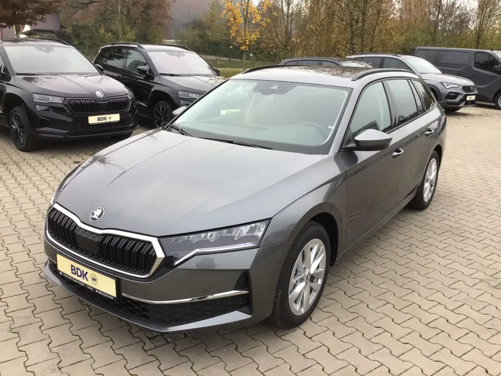 Photo 1 : Skoda Octavia 2024 Essence