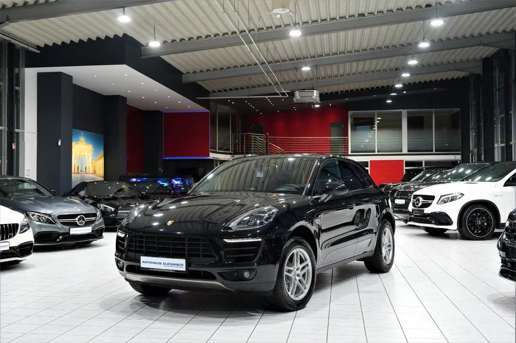 Photo 1 : Porsche Macan 2017 Essence