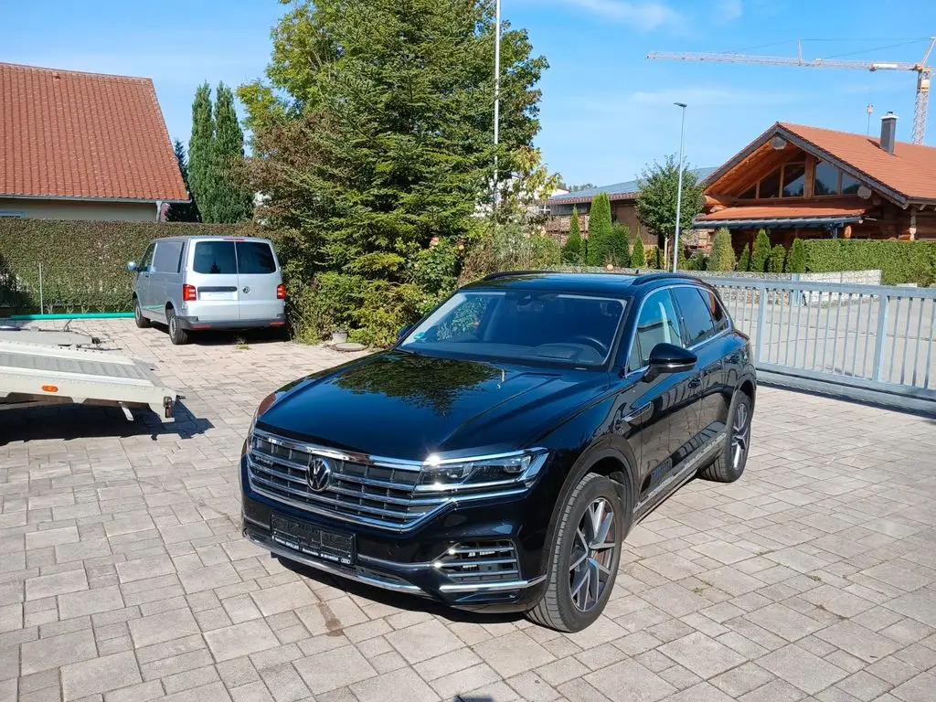 Photo 1 : Volkswagen Touareg 2021 Hybride