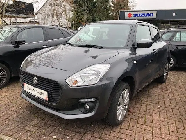 Photo 1 : Suzuki Swift 2019 Petrol