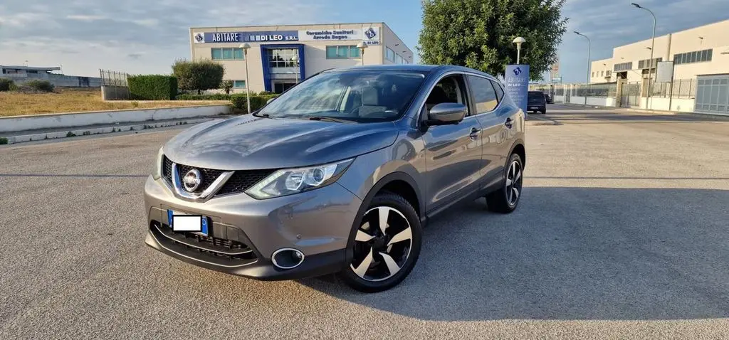 Photo 1 : Nissan Qashqai 2015 Diesel