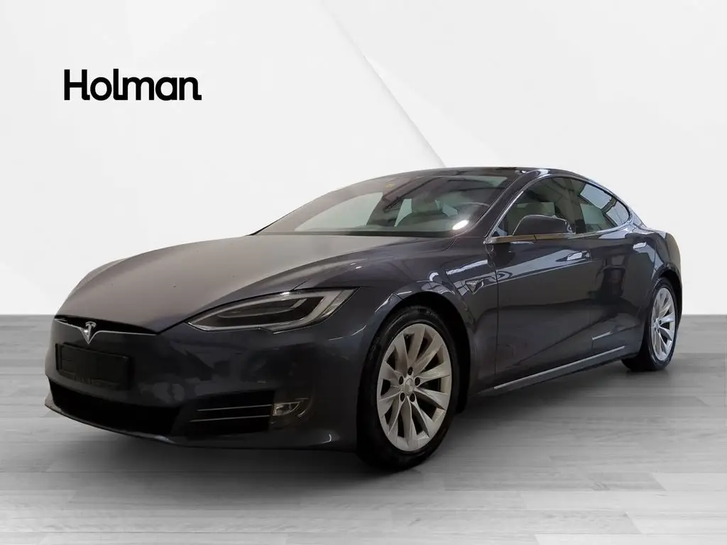 Photo 1 : Tesla Model S 2020 Non renseigné