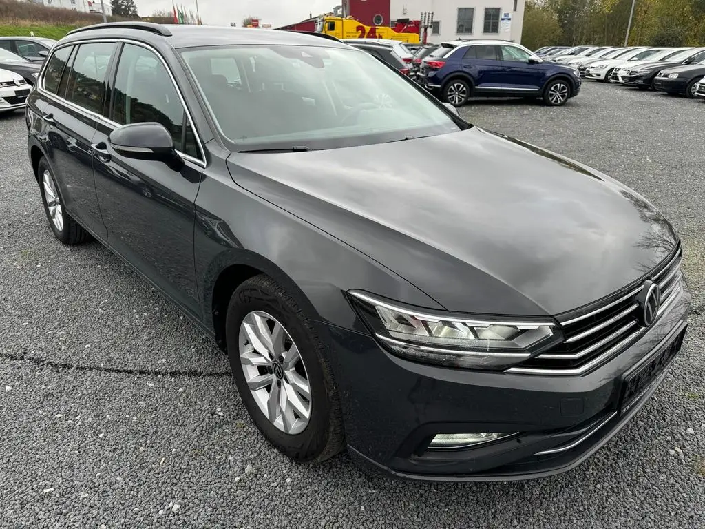 Photo 1 : Volkswagen Passat 2021 Diesel