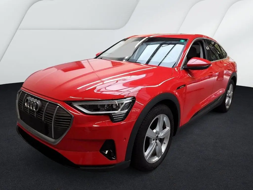 Photo 1 : Audi E-tron 2021 Non renseigné