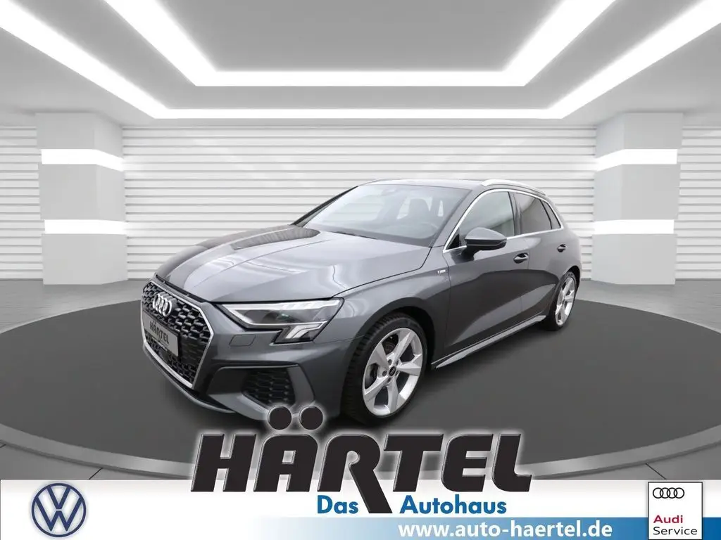 Photo 1 : Audi A3 2024 Petrol