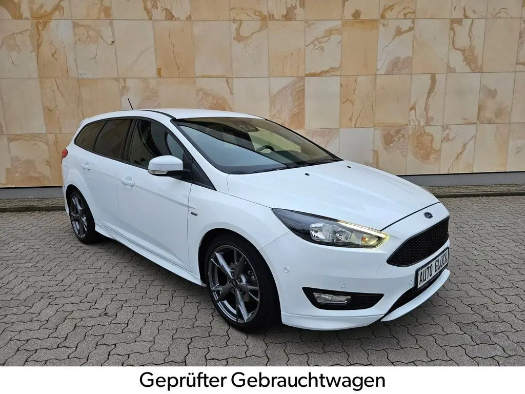 Photo 1 : Ford Focus 2018 Essence