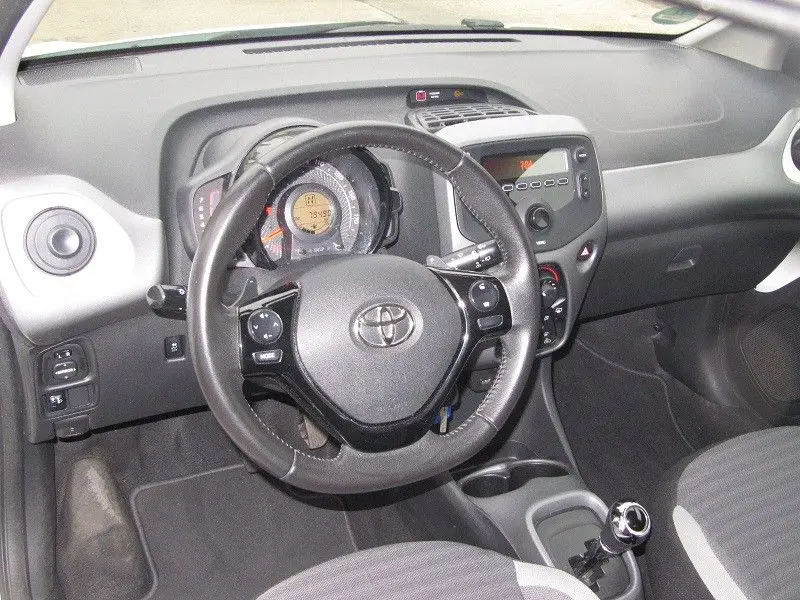 Photo 1 : Toyota Aygo X 2020 Petrol