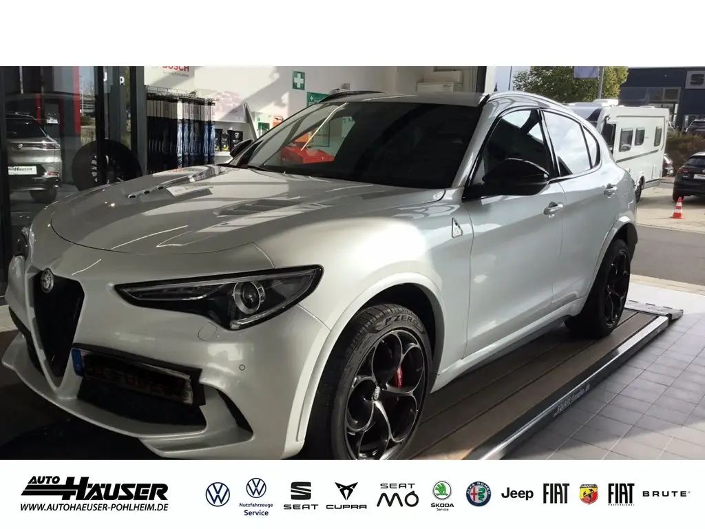 Photo 1 : Alfa Romeo Stelvio 2021 Petrol