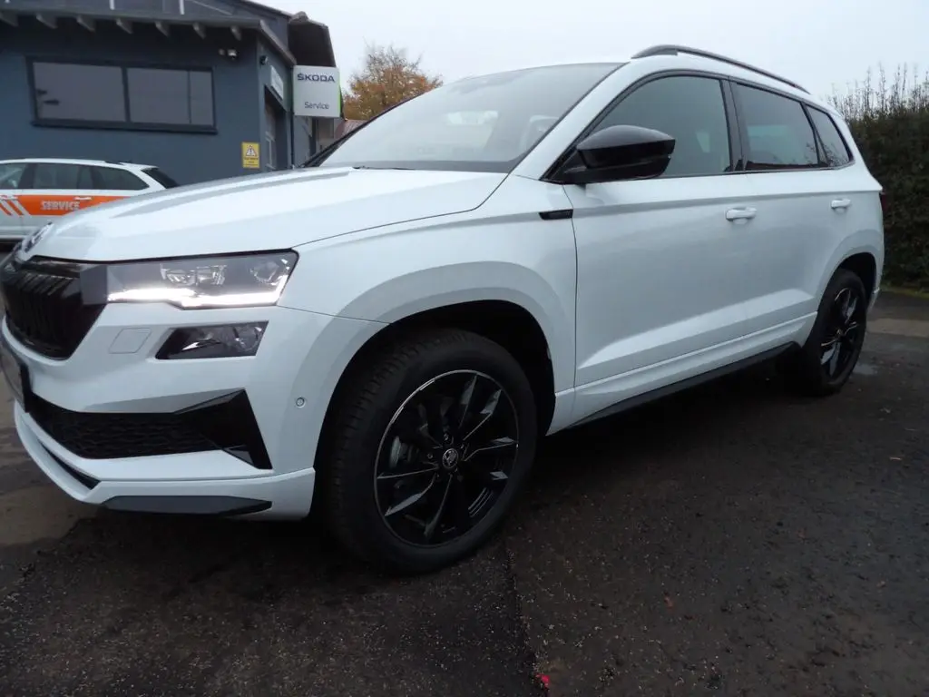 Photo 1 : Skoda Karoq 2024 Essence