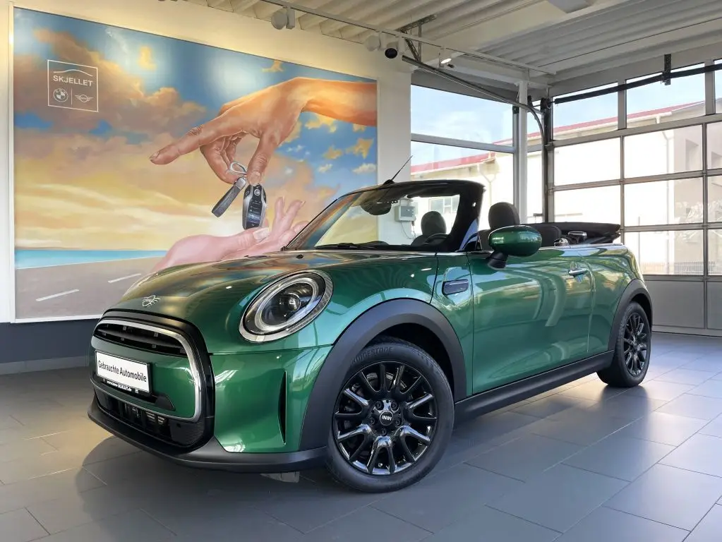 Photo 1 : Mini One 2021 Petrol