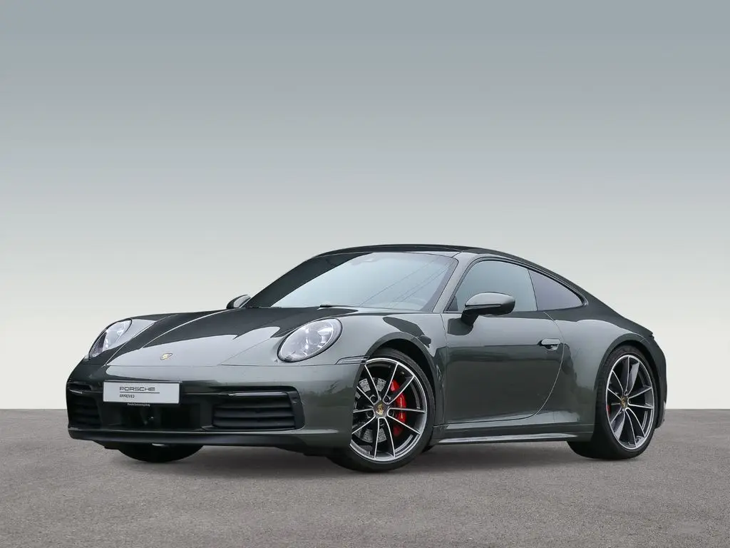 Photo 1 : Porsche 992 2019 Essence