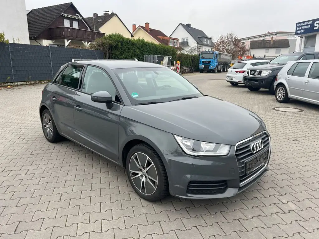 Photo 1 : Audi A1 2016 Petrol