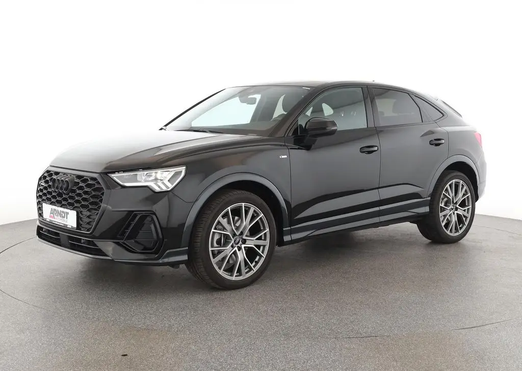 Photo 1 : Audi Q3 2024 Diesel