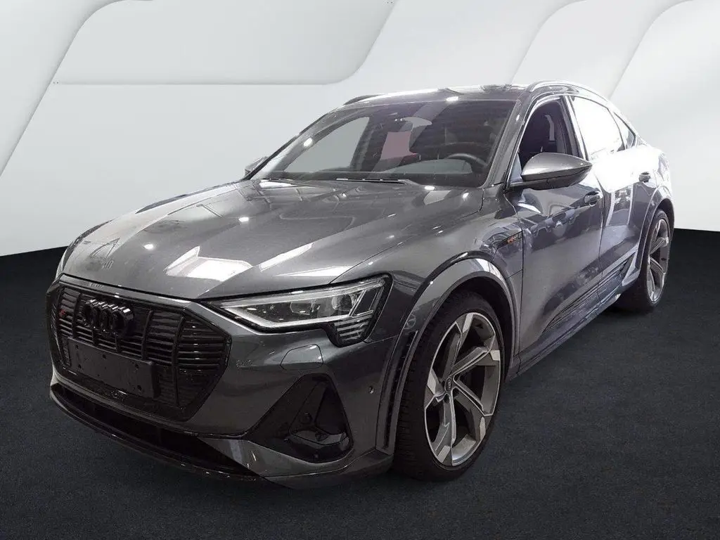 Photo 1 : Audi E-tron 2022 Non renseigné