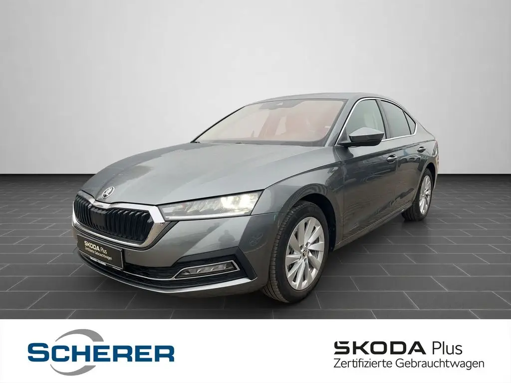 Photo 1 : Skoda Octavia 2024 Essence