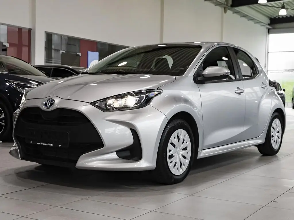 Photo 1 : Toyota Yaris 2022 Hybrid