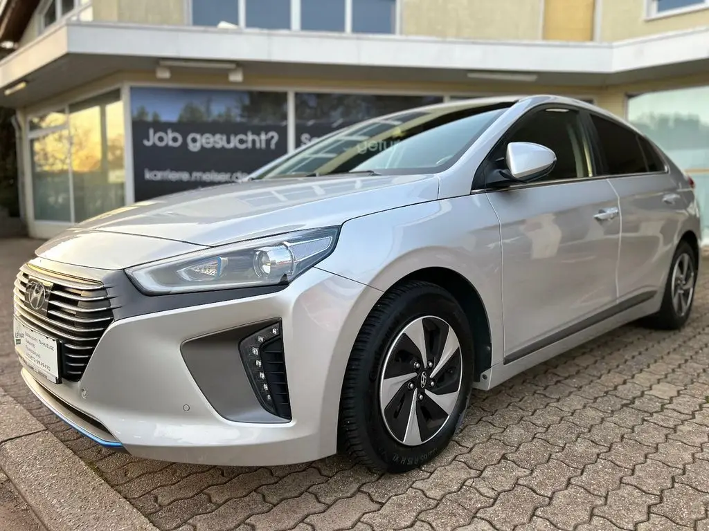 Photo 1 : Hyundai Ioniq 2017 Hybride