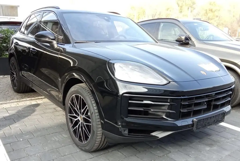 Photo 1 : Porsche Cayenne 2024 Essence