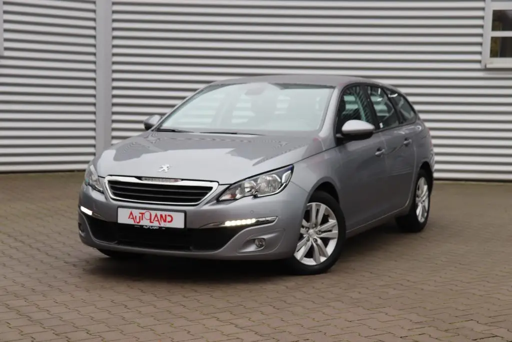 Photo 1 : Peugeot 308 2015 Essence