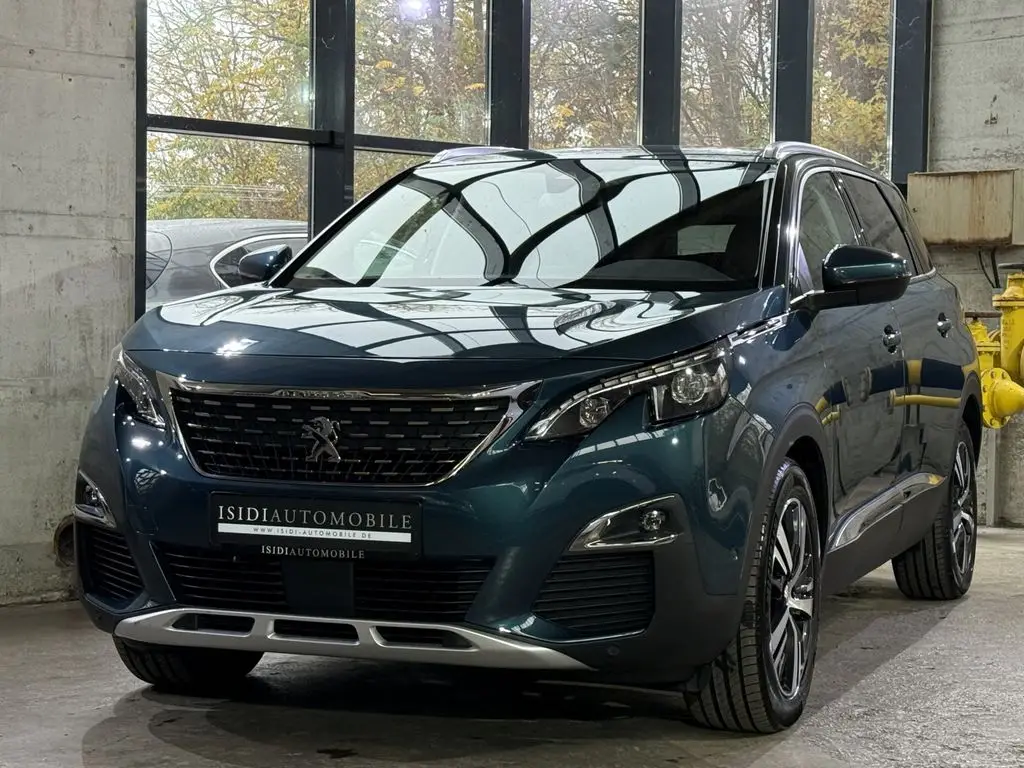 Photo 1 : Peugeot 5008 2020 Diesel