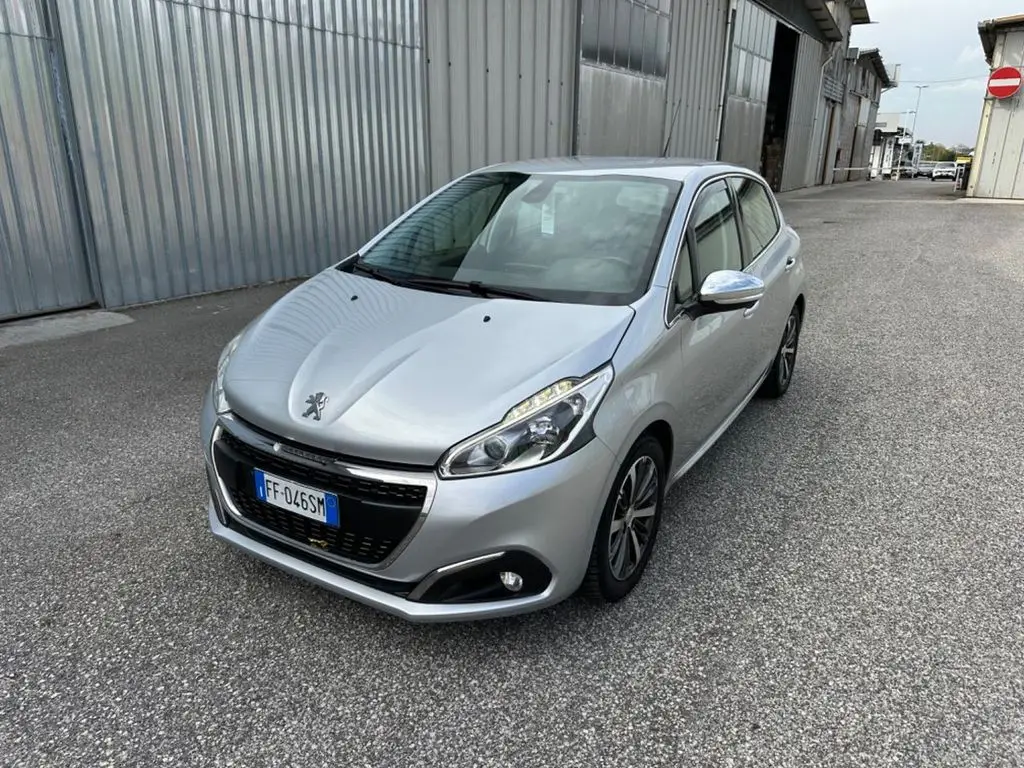 Photo 1 : Peugeot 208 2017 Diesel