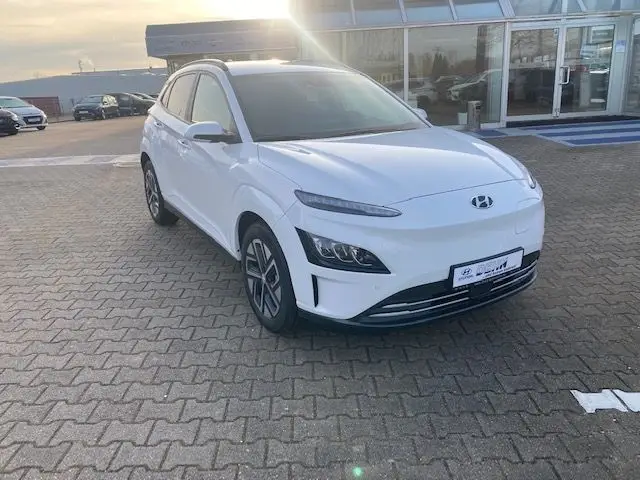 Photo 1 : Hyundai Kona 2023 Non renseigné