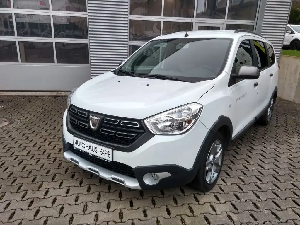 Photo 1 : Dacia Lodgy 2020 Essence