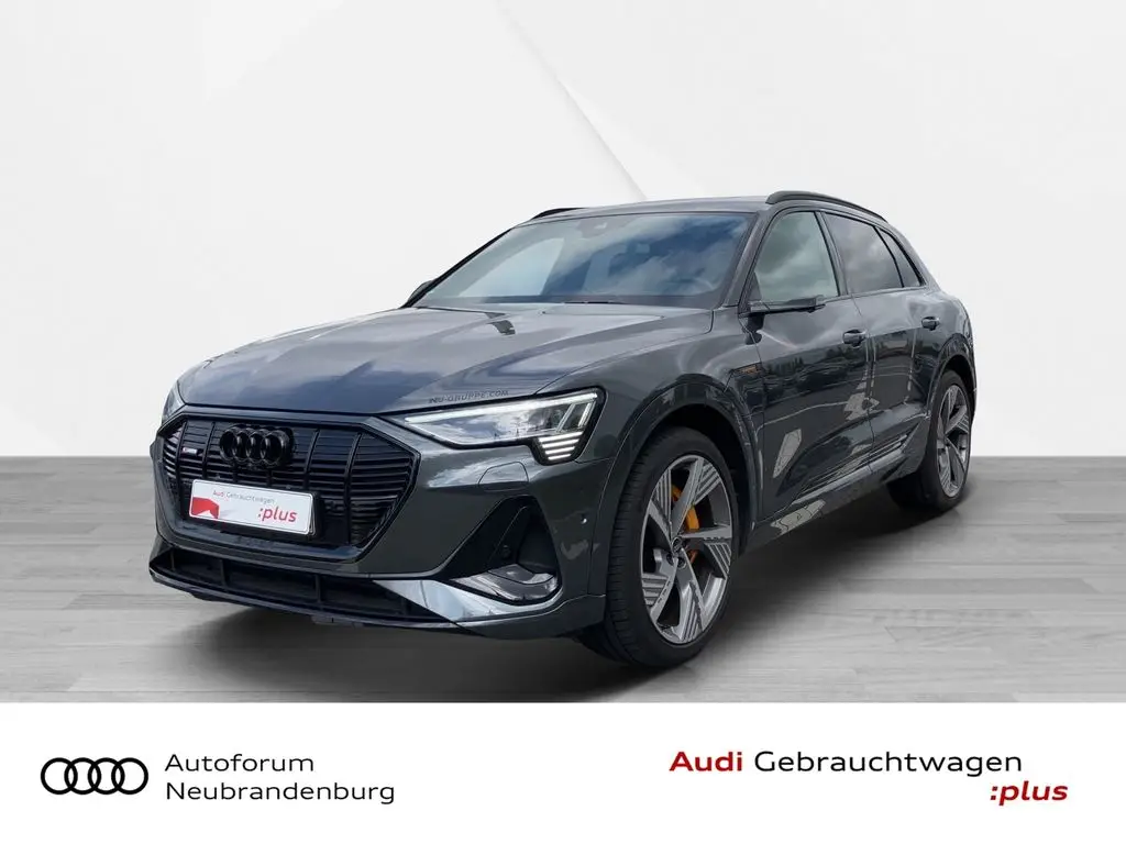 Photo 1 : Audi E-tron 2022 Non renseigné