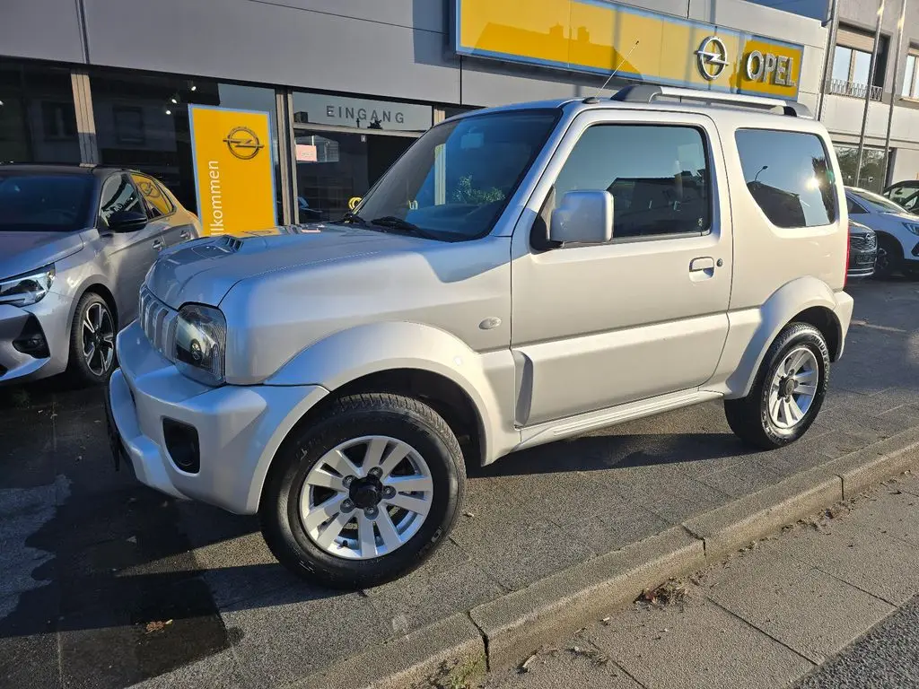 Photo 1 : Suzuki Jimny 2015 Petrol