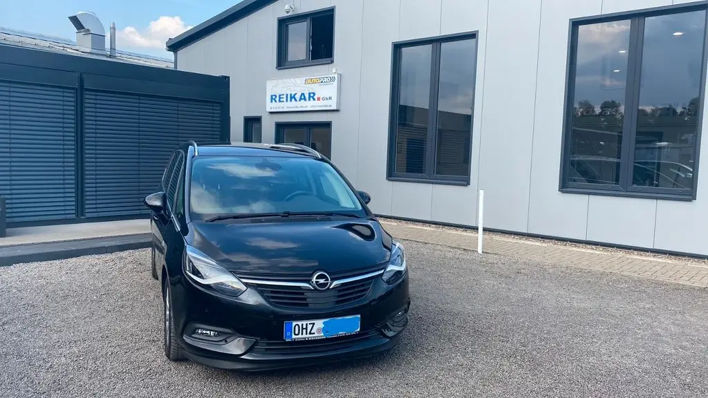 Photo 1 : Opel Zafira 2019 Diesel