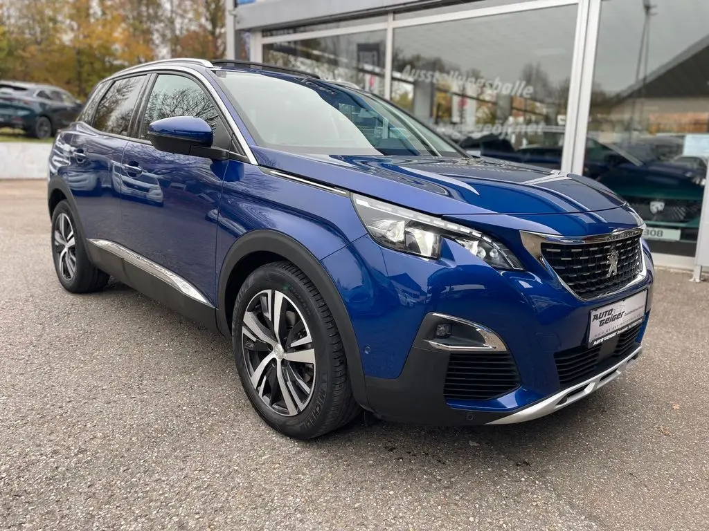 Photo 1 : Peugeot 3008 2018 Essence