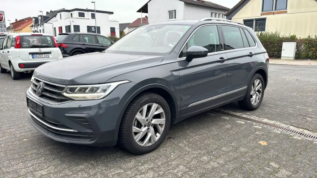 Photo 1 : Volkswagen Tiguan 2023 Essence