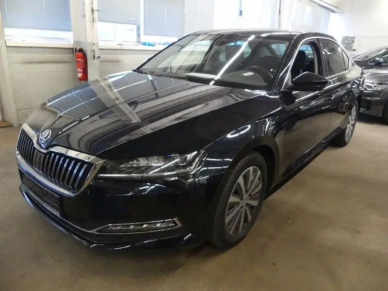 Photo 1 : Skoda Superb 2021 Essence