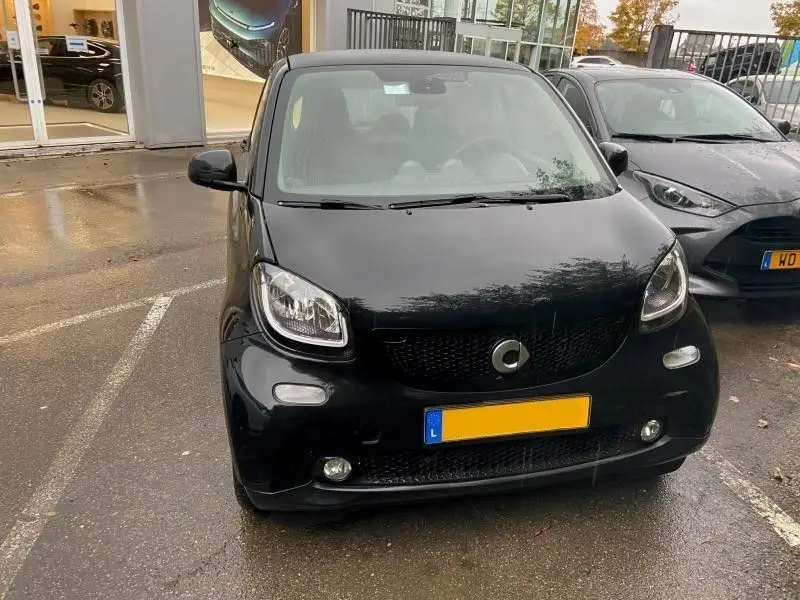 Photo 1 : Smart Fortwo 2018 Petrol