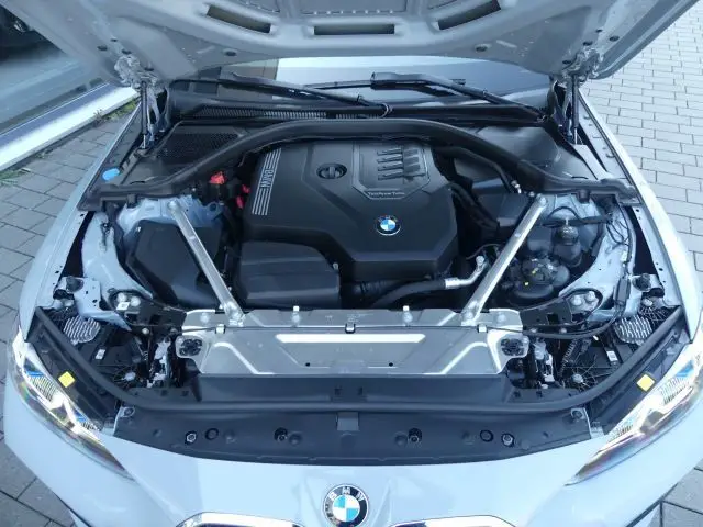 Photo 1 : Bmw Serie 4 2023 Essence