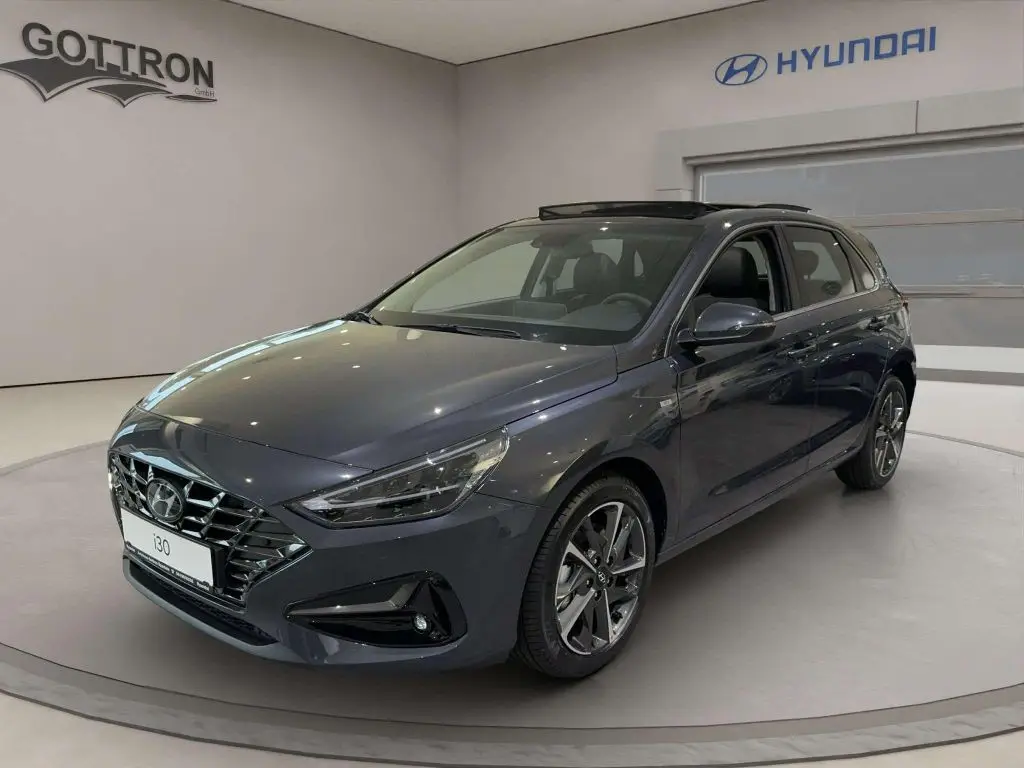 Photo 1 : Hyundai I30 2024 Petrol